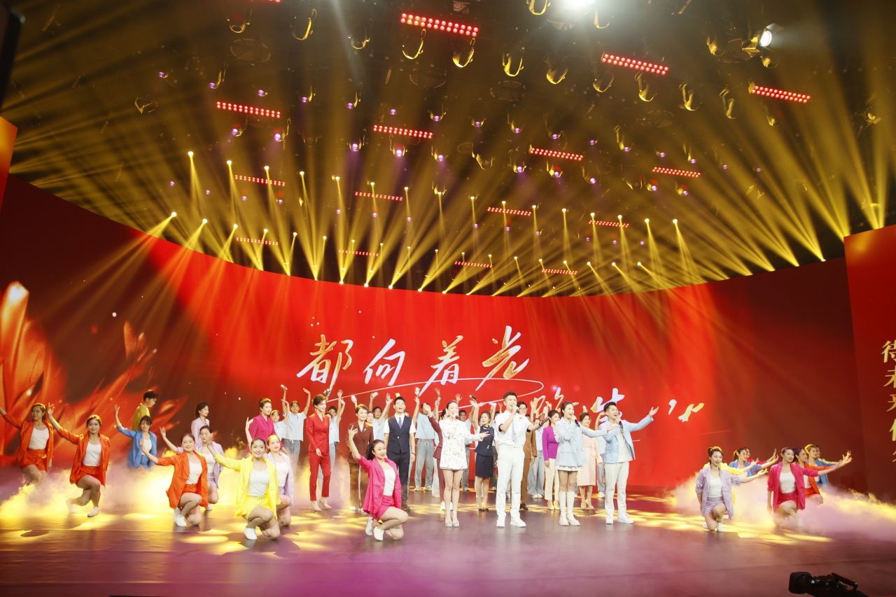 政媒聚力 一路生花
河北廣播電視臺（集團）舉辦“2025夏日分享會”暨省直廳局優秀合作案例推介活動